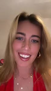 Anni Martin (@annimartin4)