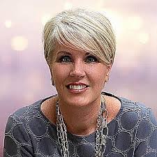 Beth Shelly's Instagram, Twitter & Facebook