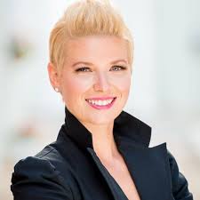 Leslie Neri's Instagram, Twitter & Facebook