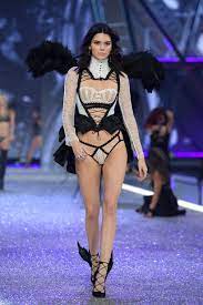 See more ideas about kendall jenner, kendall, victoria secret. Aol News Politics Sports Latest Headlines Victoria Secret Fashion Show Kendall Jenner Outfits Victoria Secret Fashion