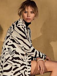 Camila coelho tamu mcpherson brittany xavier irene kim chanel caroline de maigret network cardi b helena bordon yuna spring 2020 paris fashion week amiaya juliet dol sasha luss seasons: 39 Lolas Sasha Luss By Gorka Postigo For Vogue Spain March 2019