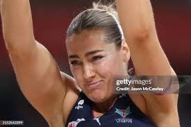 Kiera Austin of the Vixens looks to pass during the round five Super...  News Photo