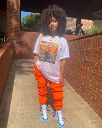 Pin By Yazmin Lagarde On Fashion Streetwear Fashion Black Girl Outfits Black Girl Fashion