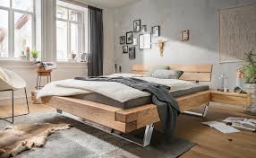 Unter nachttischen werden simple beistelltische verstanden, die weder über zusätzliche ablageflächen, noch über schubladen verfügen. Balkenbett Leon I 180x200 Wildeihe Massivholz