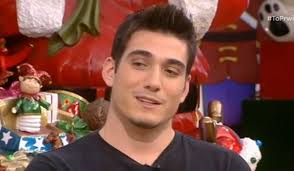 Ο γιώργος κωνσταντίνου (αθήνα, 26 οκτωβρίου 1934) είναι έλληνας ηθοποιός, σεναριογράφος και σκηνοθέτης της τηλεόρασης και του κινηματογράφου καθώς και συγγραφέας θεατρικών κειμένων. O Ntropalos Giwrgos Kakosaios Den 8elei Na Ton Akoloy8ei O Titlos Gios Toy Giannh Ploytarxoy Video Newsbreak