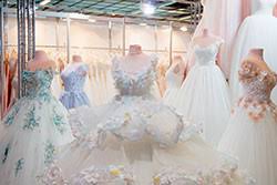 Aktuelle jobübersicht von reinigung jobs in leipzig. Brautkleider Dresden Chemnitz Und Leipzig Die Brautmode Im Wandel