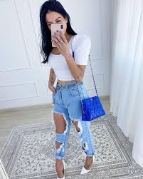 Calças Jeans Que Estão Na Moda 2020 Calca Jeans Destroyed Em 2020 Looks Casuais Femininos Moda Roupas Femininas Chique