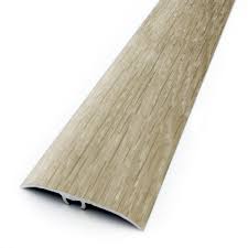 Barre de seuil antidérapante longueil 40mmx1900 mm utilisation intérieure et extérieure trafic intense, barre de seuil à visser plates en laiton par dinac. Dinac Barre De Seuil Multi Niveau A Fixation Invisible Harmony Aluminium Plaxe Teinte Kola 41x930 Mm Point P