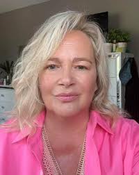 Reliable source for makeup and skincare products with exceptional customer  service