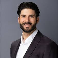 Chris Epp's Instagram, Twitter & Facebook