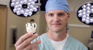 Spotlight: The Department of Otolaryngology welcomed Dr. Nicholas Deep to  our department this past week! Originally from Birmingham, Alabama, he  received his undergraduate degree at Northwestern University in Evanston,  Illinois, graduating with