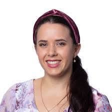 Adrienne Goode's Instagram, Twitter & Facebook