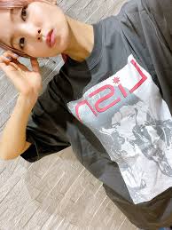 LiSA LANDER Tシャツ
