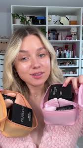 Peach vs Pink: The Ultimate Makeup Showdown