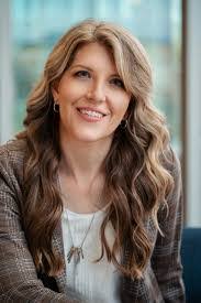 Kelly Allred's Instagram, Twitter & Facebook