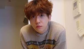 Baekhyun's 3rd mini album bambi is out! Exo S Baekhyun Impresses With His Computer And Gaming Equipment He Carries Abroad Too Kpopmap