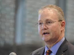 Why Auburn president Steven Leath, new AD Allen Greene thanked Jay Jacobs