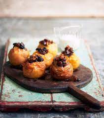 Baked Apples With Balsamic Guest Recipes Nigella S Recipes Recipe Baked Apples Balsamic Recipe Balsamic