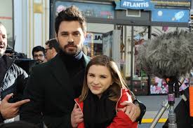 Las fierbinti sezonul 16 episodul 22 din 28. Serialul Fructul Oprit Va Debuta La Antena 1 SÄƒptÄƒmana Viitoare Carmen TÄƒnase Adrian Titieni Marian Ralea Si Adriana Trandafir Fac Parte Din DistribuÅ£ie