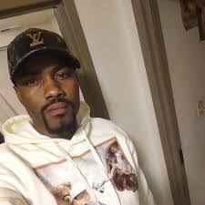 Shawn Kunzelman's Instagram, Twitter & Facebook