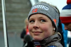 Überfliegerin maren lundby hat im siebten skispringen des olympiawinters ihren fünften sieg gefeiert. Maren Lundby Gewinnt Qualifikation In Oberstdorf Vor Dsv Duo Skispringen Com