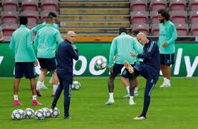 Due to the redevelopment work being carried out at the santiago bernabéu stadium, the route includes the following areas: Zidane Distracted By Speculation About Real Madrid Future