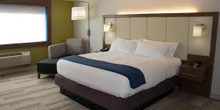 Official Site Of Holiday Inn Express Salt Lake City Downtown Stay Smart Rest And Recharge At Holiday Salt Lake City Downtown Downtown Hotels Salt Lake City