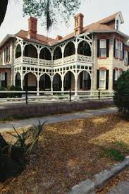 What is modern colonial architecture? French Colonial Style Architecture