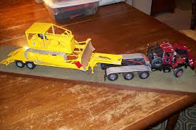 Mack Cat Lowboy 1 25 Scale Plastic Model Cars Car Model Plastic Models