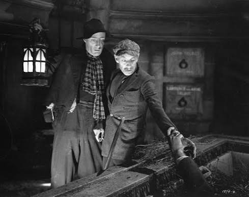 Halloween Havoc!: FRANKENSTEIN MEETS THE WOLF MAN (Universal 1943) –  cracked rear viewer