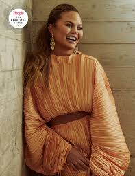 Chrissy teigen is a popular television personality, model, and author. Chrissy Teigen Graces People S Beautiful Issue With Luna And Miles People Com