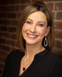 Kristen Acton's Instagram, Twitter & Facebook