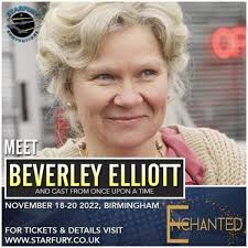 I am so excited to see out OUAT family again. @onceabcofficial  #onceuponatime @onceuponatimeinstorybrook #oncers #conventions