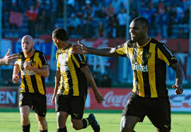 Con goles de zalayeta, macaluso, japo rodríguez y dos de aguiar, peñarol le ganó a nacional por la. Penarol Aplasto A Nacional 0 3 En El Clasico Del Futbol Uruguayo Futbol Sapiens