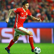 Please get in touch for any commercial enquiries or to speak with a member of victor's team. Manchester United Shun Benfica S Victor Lindelof After Defence Improves Manchester United The Guardian