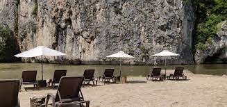 Vársonkolyos) is a commune in bihor county, crișana, romania. Plaja SÄƒlbaticÄƒ NeÈ™tiutÄƒ AccesibilÄƒ Cu MaÈ™ina Poate Cel Mai Frumos Loc Din Romania