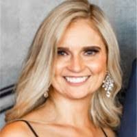 Carly Ginsberg's Instagram, Twitter & Facebook