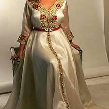 Pin By Amourita Jiji On Caftan Moroccan Dress Dresses Traditional Outfits