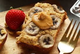 Une Delicieuse Recette De Gateau A L Avoine Beurre D Arachides Et Bananes Recipe Yummy Breakfast Food Desserts