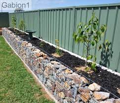 Gabion Gartenrander Gardenplanters Bodenart Vor Ziegel Oder Holz Statt Stein In Landscaping Retaining Walls Garden Retaining Wall Decorative Garden Fencing