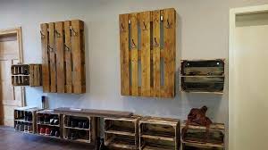 Garderobe Aus Obstkisten Und Paletten Paletten Paletten Garderobe Obstkisten