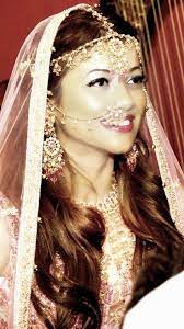 57 Beautiful Wedding Hairstyles With Veil Wohh Wedding Bride Hair Down Indian Bride Hairstyle Bridal Hair Veil