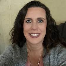 Holly Rains's Instagram, Twitter & Facebook