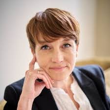 Sandra Verdin's Instagram, Twitter & Facebook