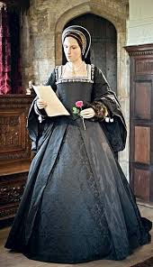 Some narratives say two thousand. 210 Tudor Times Ideen Tudor Tudorkleid Die Geschichte Der Tudors