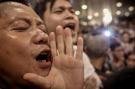 Hong Kong protest leaders agree to remove barricades