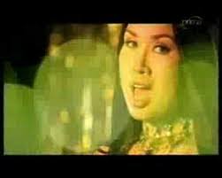 Walaupun kau bukan titisan dewa ku takkan kecewa karena kau jadikanku sang dewi dalam taman surgawi. Titi Dj Sang Dewi Youtube