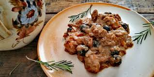 Ci sono poi ortaggi particolari, come i fagiolini, che sono tipici tra la stagione primaverile ed estiva e si prestano per la loro versatilità a realizzare ricette davvero gustose, come la pasta con ricotta, fagiolini e pomodori freschi o le classiche trenette al pesto, patate e. Secondi Di Carne Tante Ricette La Maggiorana Persa