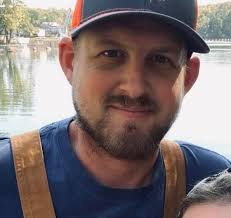 Christmas and New Year Wishes to Lucy Thomas and Family