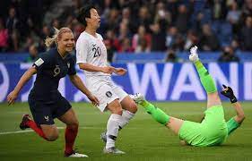 En vue de l'euro qui aura lieu l'été prochain, l'équipe de france de football féminin. France Coree Du Sud Coupe Du Monde Feminine La Domination Des Bleues A Ete Sans Partage